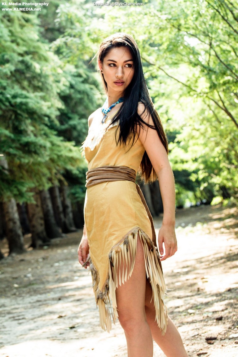 Pocahontas - Pocahontas Cosplay - character recreation portrait