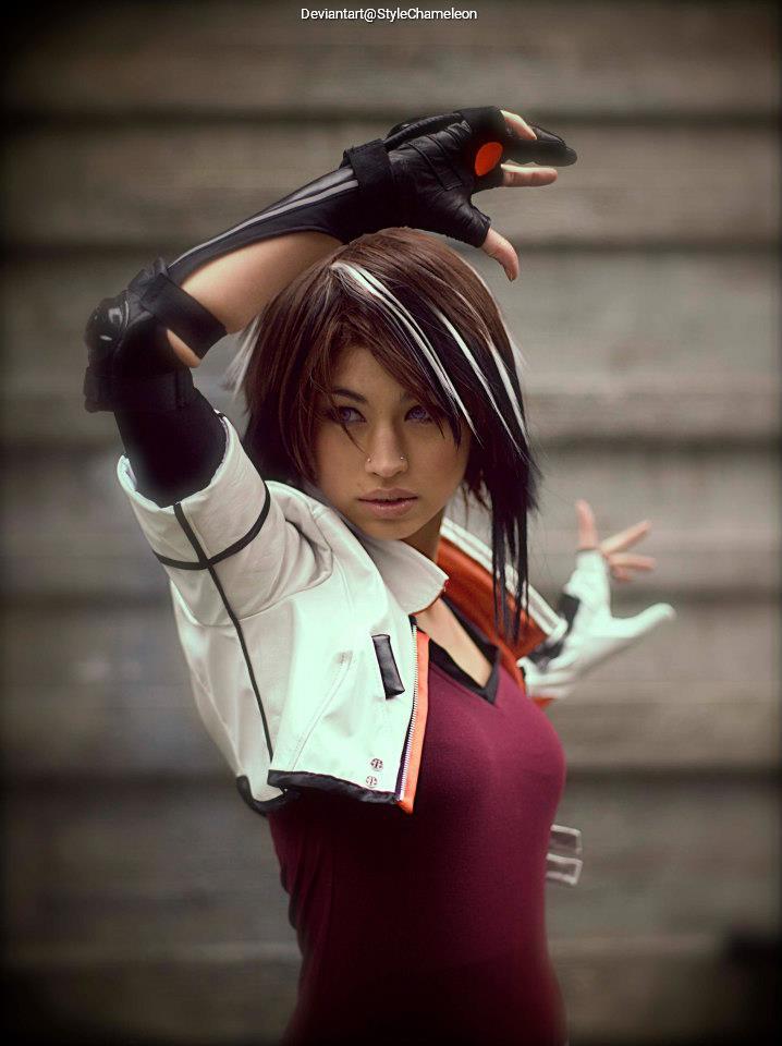 Remember Me - Nilin Cartier-Wells Cosplay full body character photo