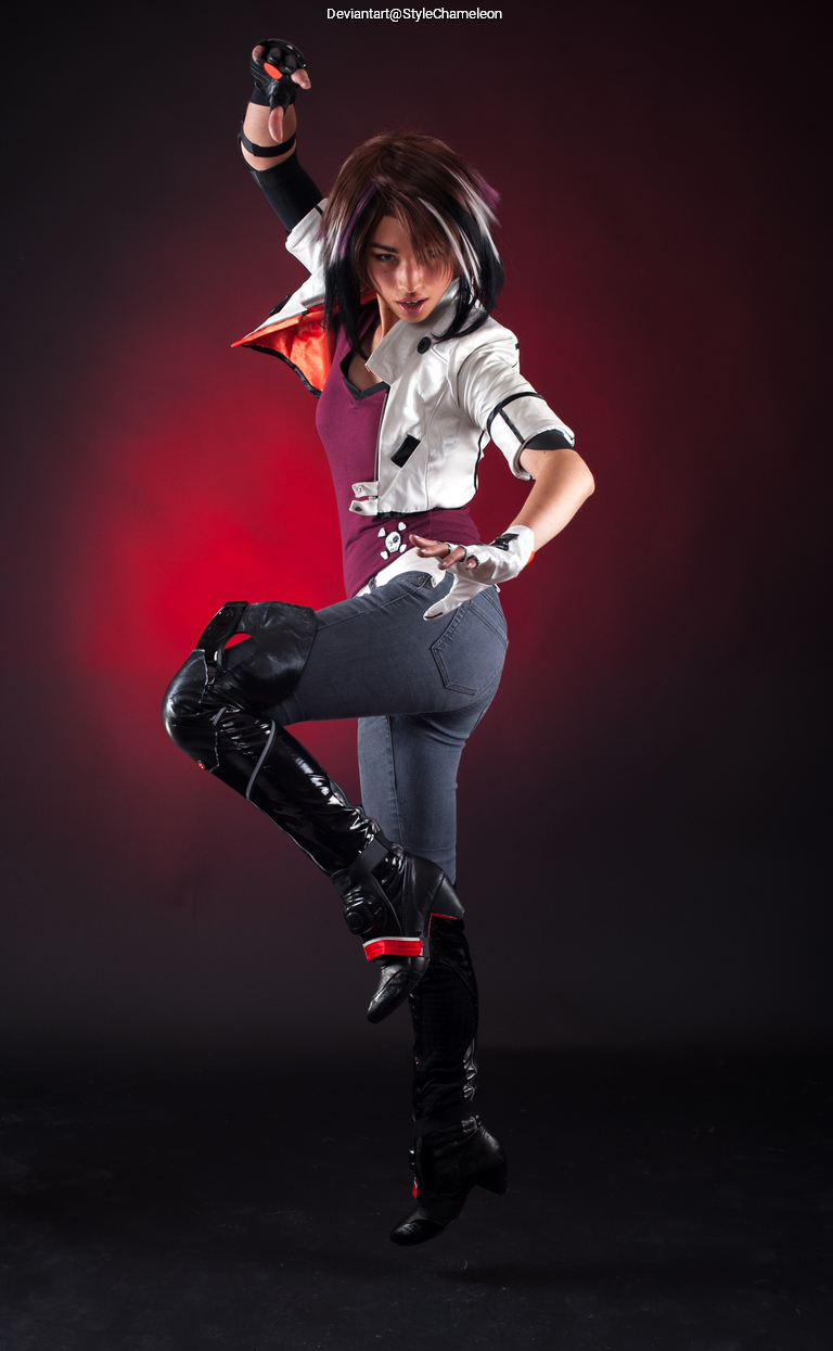 Remember Me - Nilin Cartier-Wells Cosplay anime character costume photo