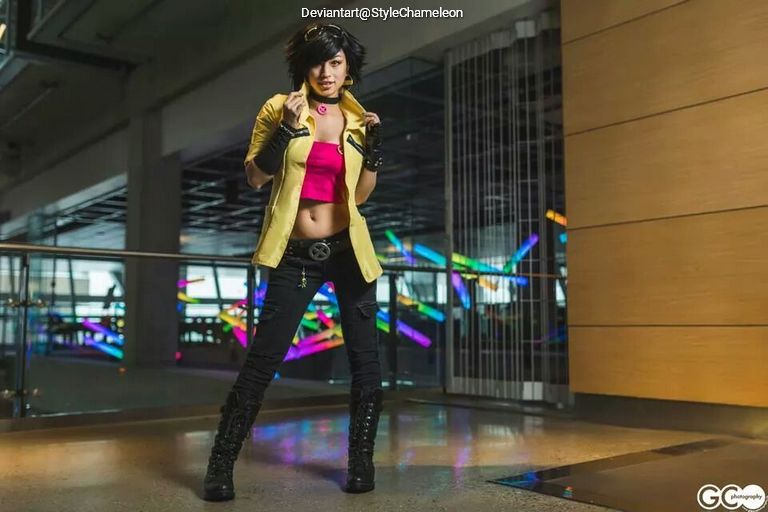 Rise of the Powers of X (Vol #14) - Jubilee (Jubilation Lee) (Excalibur Costume) Cosplay character recreation portrait