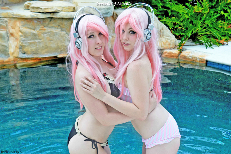 SkyTube Super Sonico - Super Sonico (Swim Wear Gravure White) Cosplay full length photo