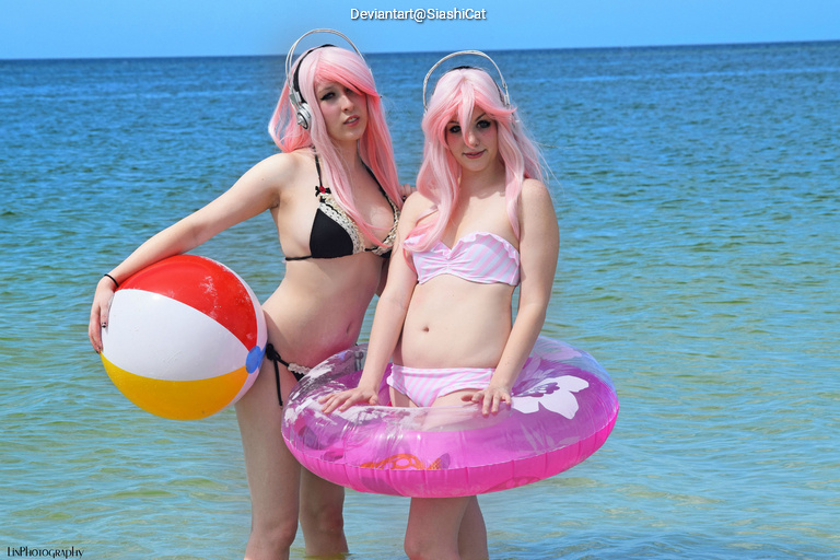 SkyTube Super Sonico - Super Sonico (Swim Wear Gravure White) Cosplay full body portrait