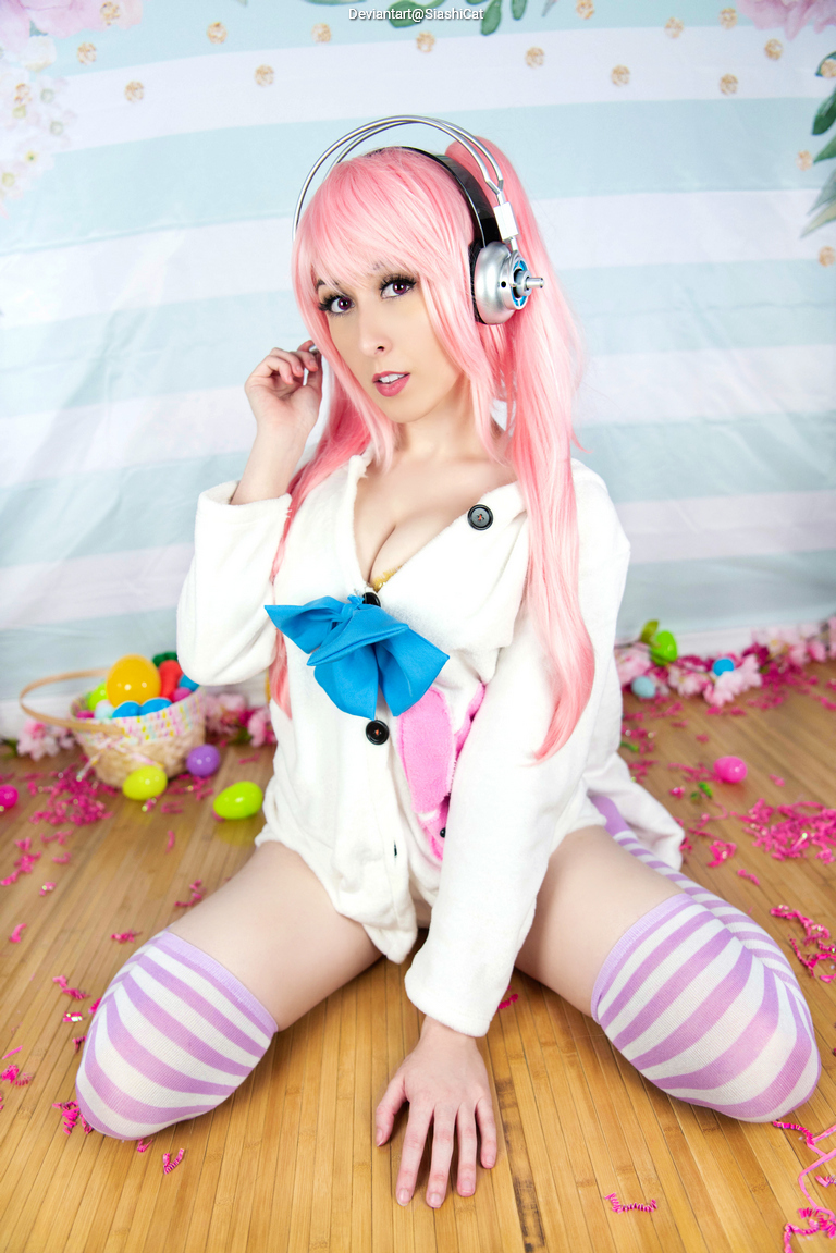 Soni-Ani - Super Sonico The Animation - Super Sonico Cosplay full body portrait