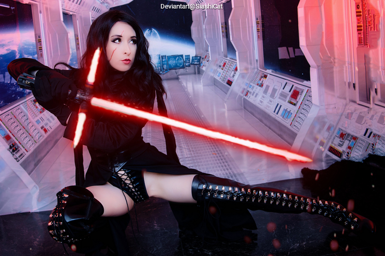 Star Wars - The Force Awakens - Kylo Ren (Ben Solo) (Female) Cosplay full length photo