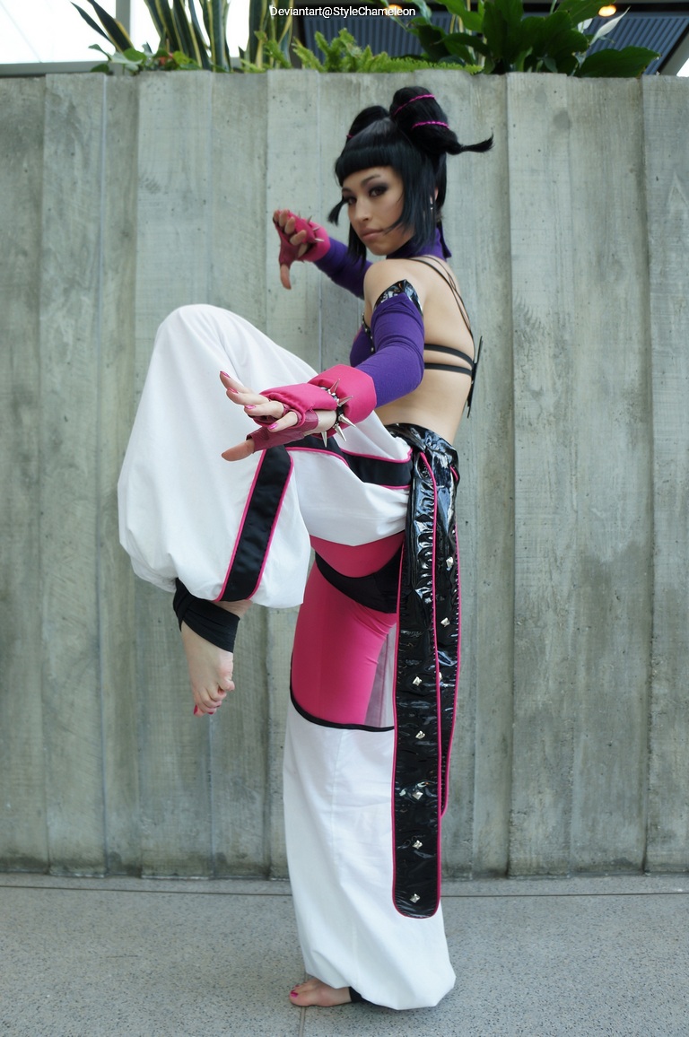 Street Fighter 4 - Juri Han (Sadistic Thrill-Seeker) Cosplay character portrait photography