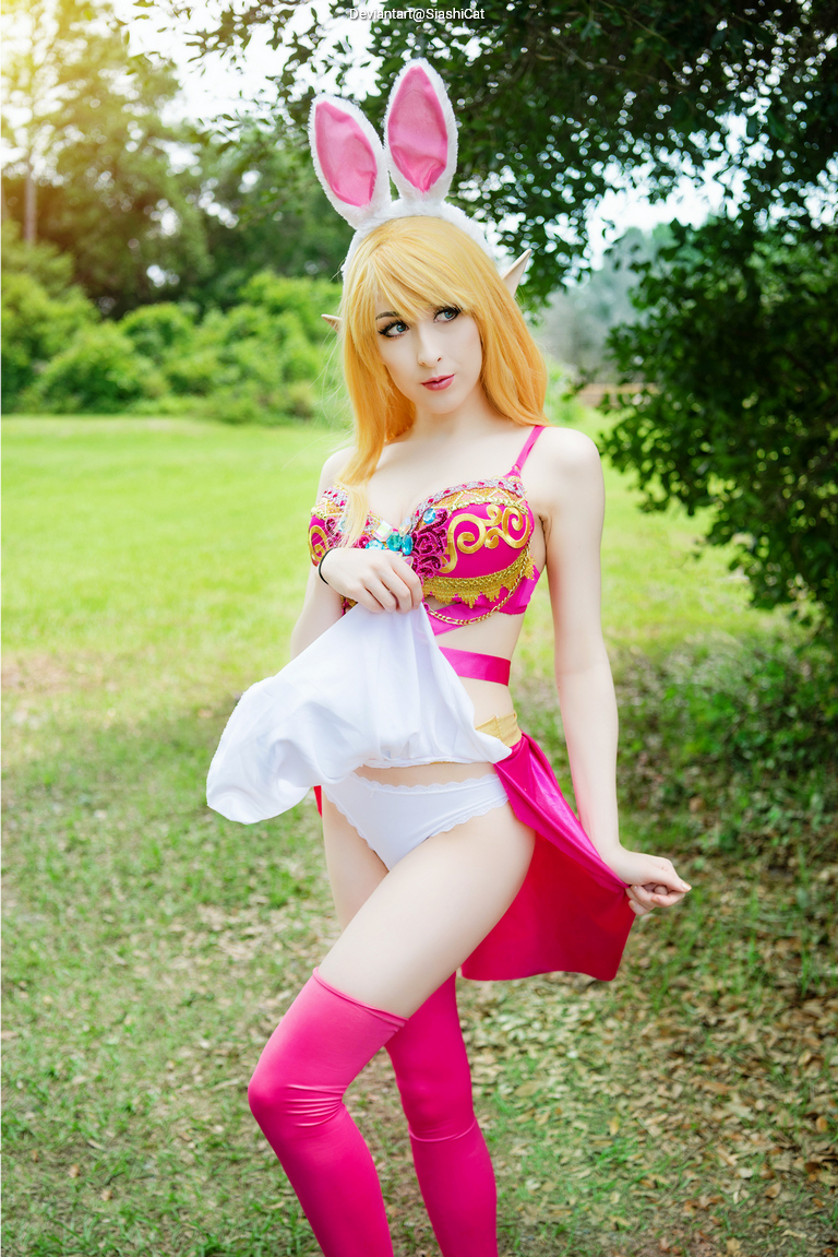 The Legend of Zelda - Princess Zelda (Maid) (Bunny) (Concept) Cosplay full body portrait