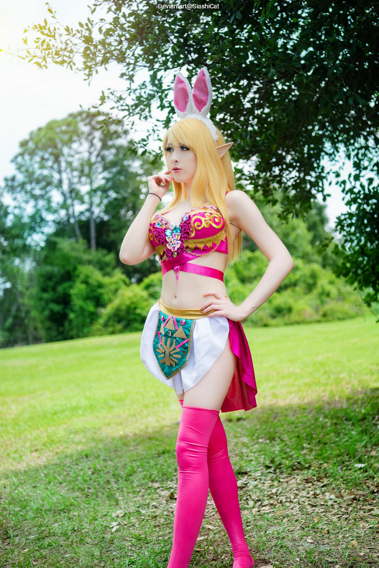 The Legend of Zelda - Princess Zelda (Maid) (Bunny) (Concept) Cosplay character costume portrait