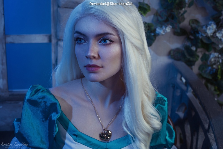 The Swan Princess - Princess Odette Cosplay character recreation portrait