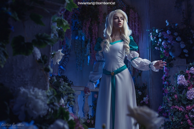The Swan Princess - Princess Odette Cosplay full body portrait