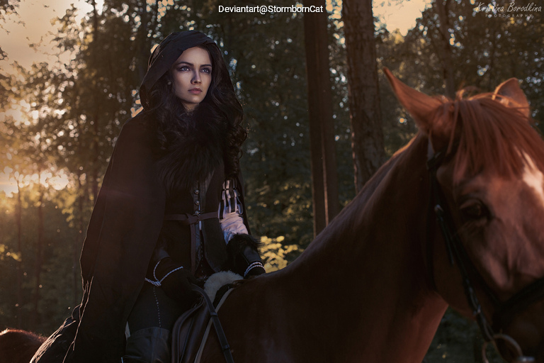 The Witcher 3 - Wild Hunt - Yennefer of Vengerberg Cosplay - costume portrait
