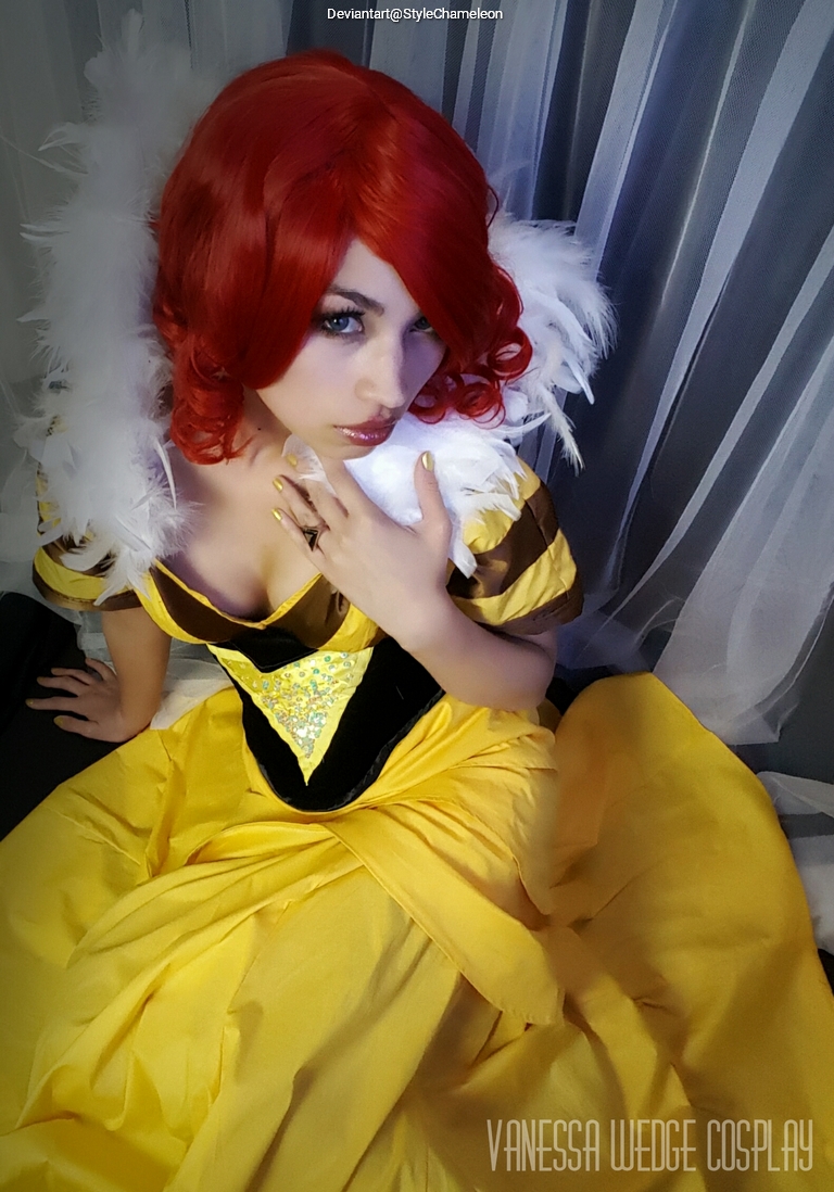 Transistor - Red Cosplay character costume portrait