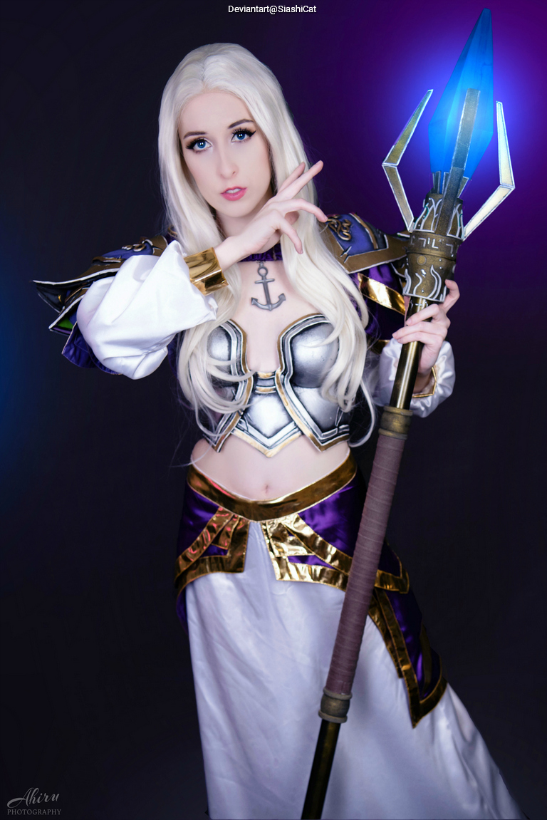 World of Warcraft - Battle for Azeroth - Jaina Proudmoore Cosplay full body portrait