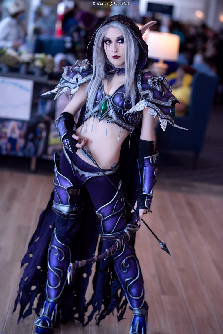 World of Warcraft - Sylvanas Windrunner (The Banshee Queen) Cosplay full body portrait