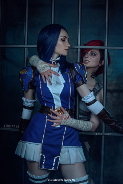 Arcane - League of Legends - Caitlyn Kiramman (The Sheriff of Piltover) & Vi (Arcane) (The Piltover Enforcer) (Prison) Cosplay