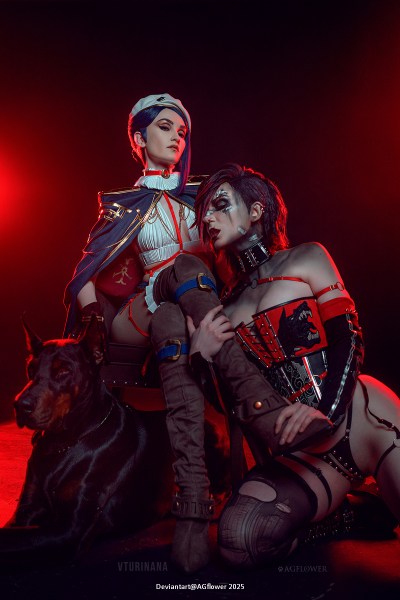 Arcane - League of Legends - Caitlyn Kiramman (The Sheriff of Piltover) & Vi (Arcane) (The Piltover Enforcer) (Lingerie) Cosplay