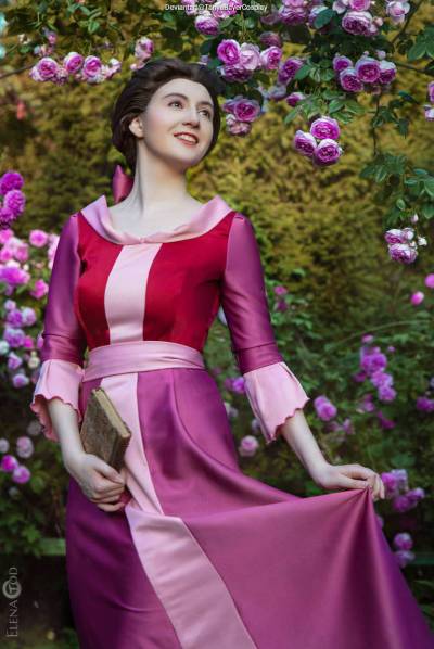Beauty and the Beast - Belle Cosplay