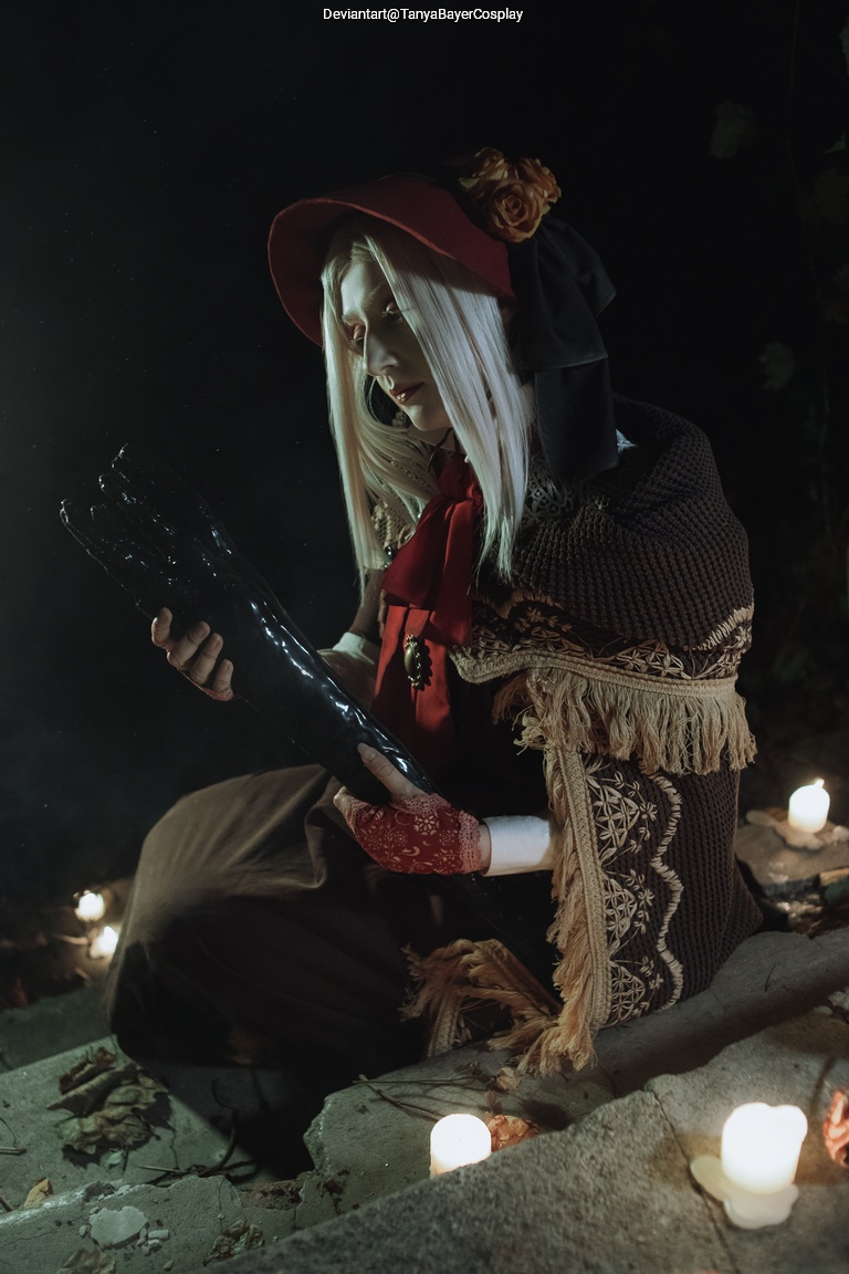 Bloodborne - The Doll Cosplay full body portrait