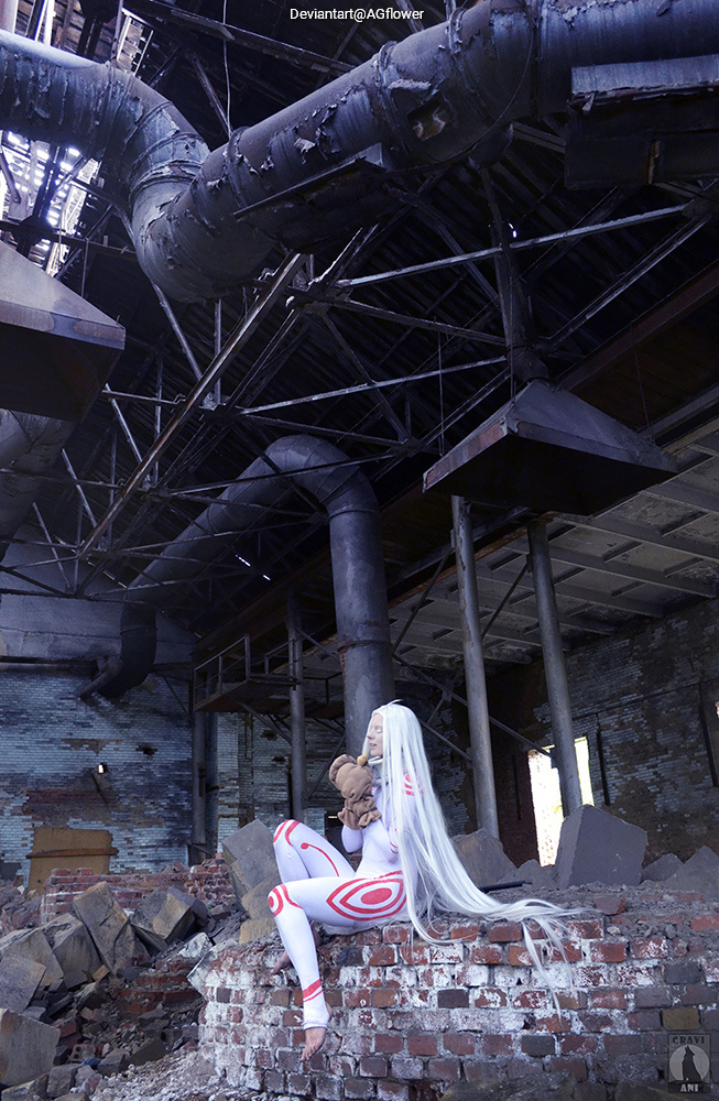 Deadman Wonderland - Shiro (Wretched Egg) Cosplay full length photo