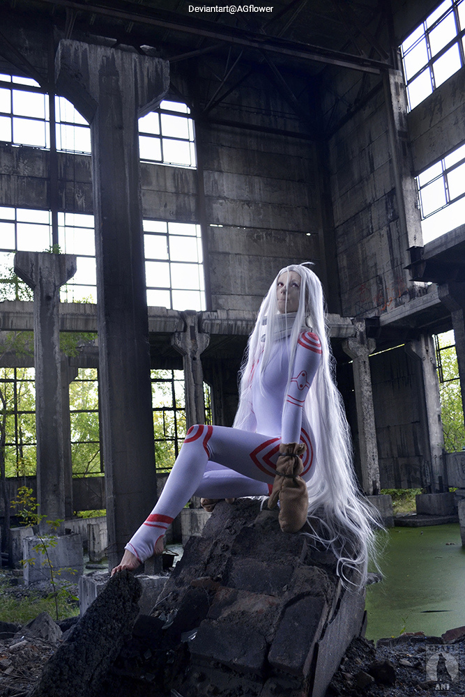 Deadman Wonderland - Shiro (Wretched Egg) Cosplay full body portrait photography
