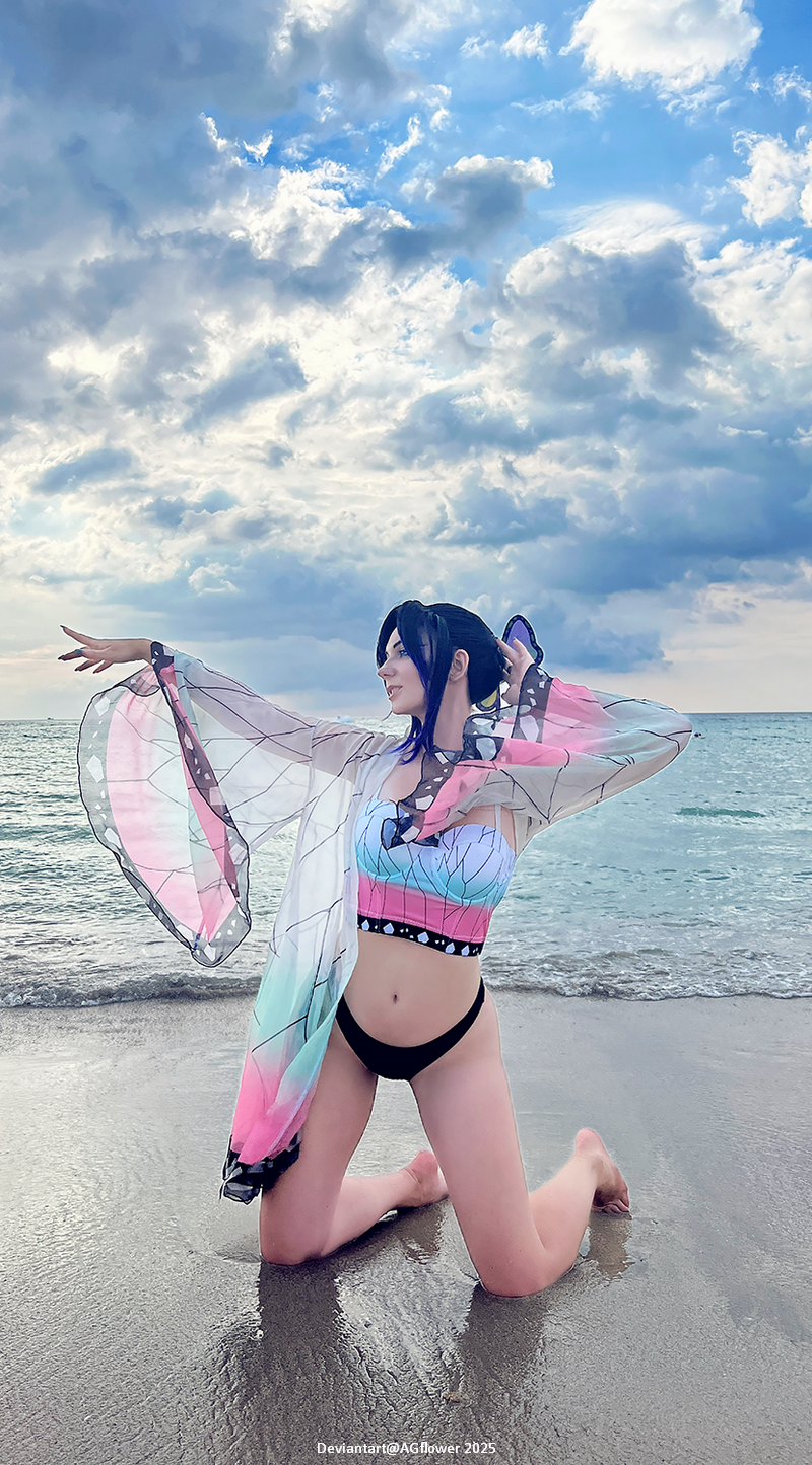 Demon Slayer - Shinobu Kocho (The Insect Hashira) Cosplay - character photo