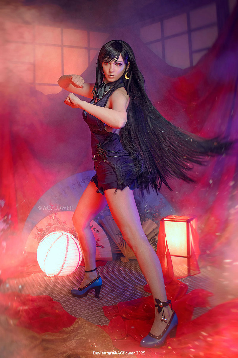 Final Fantasy 7 - Remake - Tifa Lockhart Cosplay full length photo