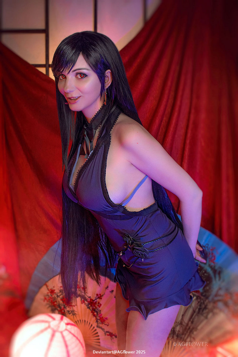 Final Fantasy 7 - Remake - Tifa Lockhart Cosplay character costume portrait