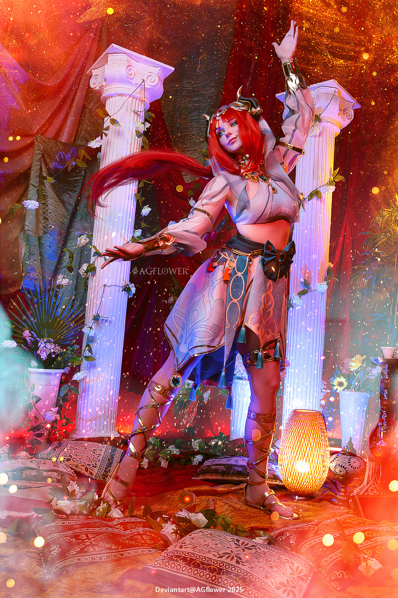Genshin Impact - Nilou (Dance of Lotuslight) Cosplay character costume portrait