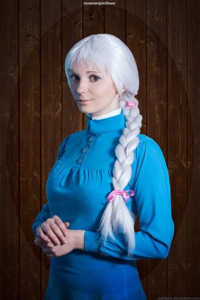 Howls Moving Castle - Sophie Hatter (Witch of the East) Cosplay