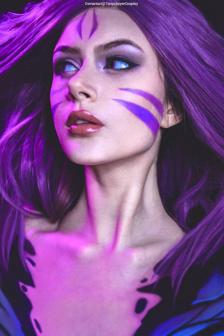 League of Legends - KaiSa Cosplay full body portrait