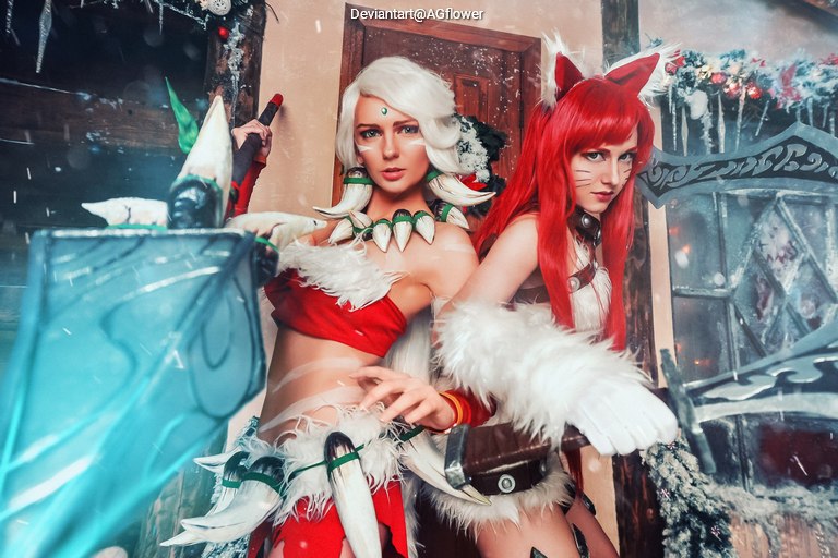 League of Legends - Nidalee (The Bestial Huntress) & Katarina (The Sinister Blade) Cosplay full body portrait