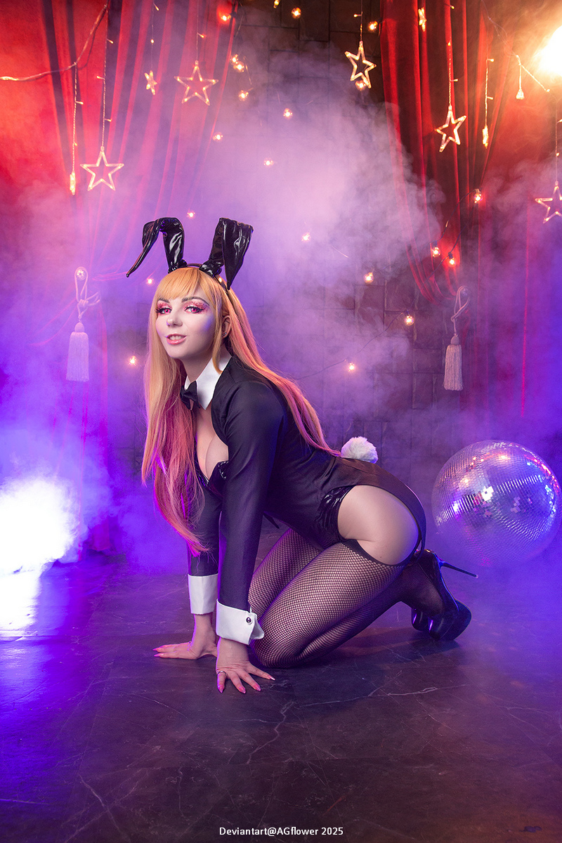 My Dress-Up Darling - Marin Kitagawa (Bunny) Cosplay - costume focus