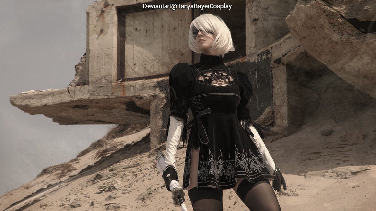 NieR AutomatA - 2B (YoRHa No.2 Type-B) Cosplay costume showcase portrait