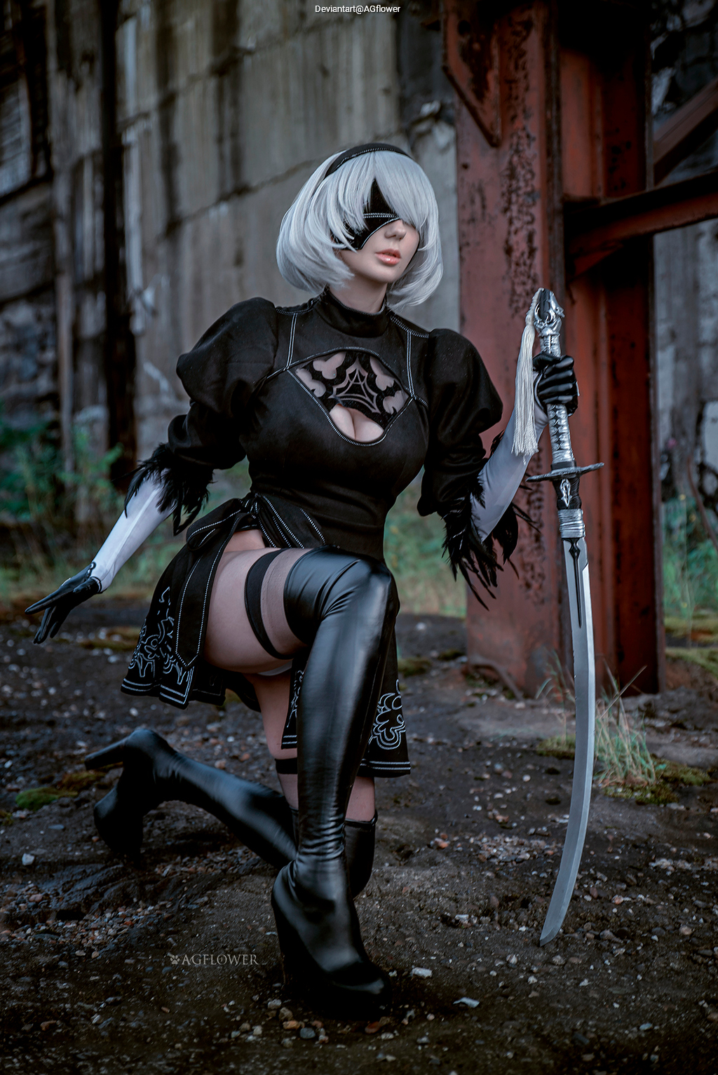 NieR AutomatA - 2B (YoRHa No.2 Type-B) Cosplay full length photo