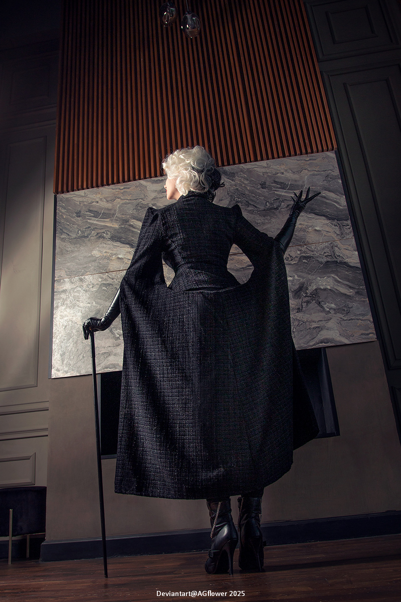 One Hundred and One Dalmatians - Cruella (Cruella De Vil) Cosplay - cosplay study