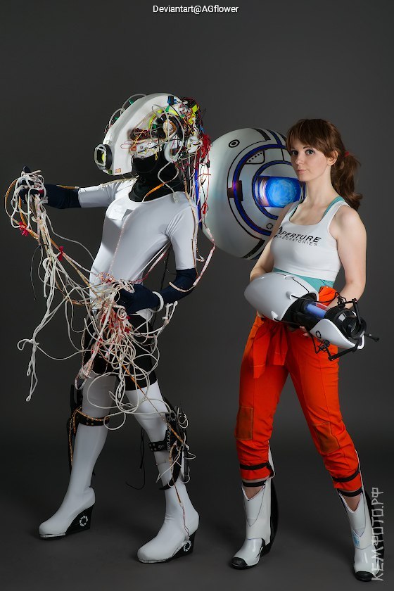 Portal - Chell Cosplay character costume portrait
