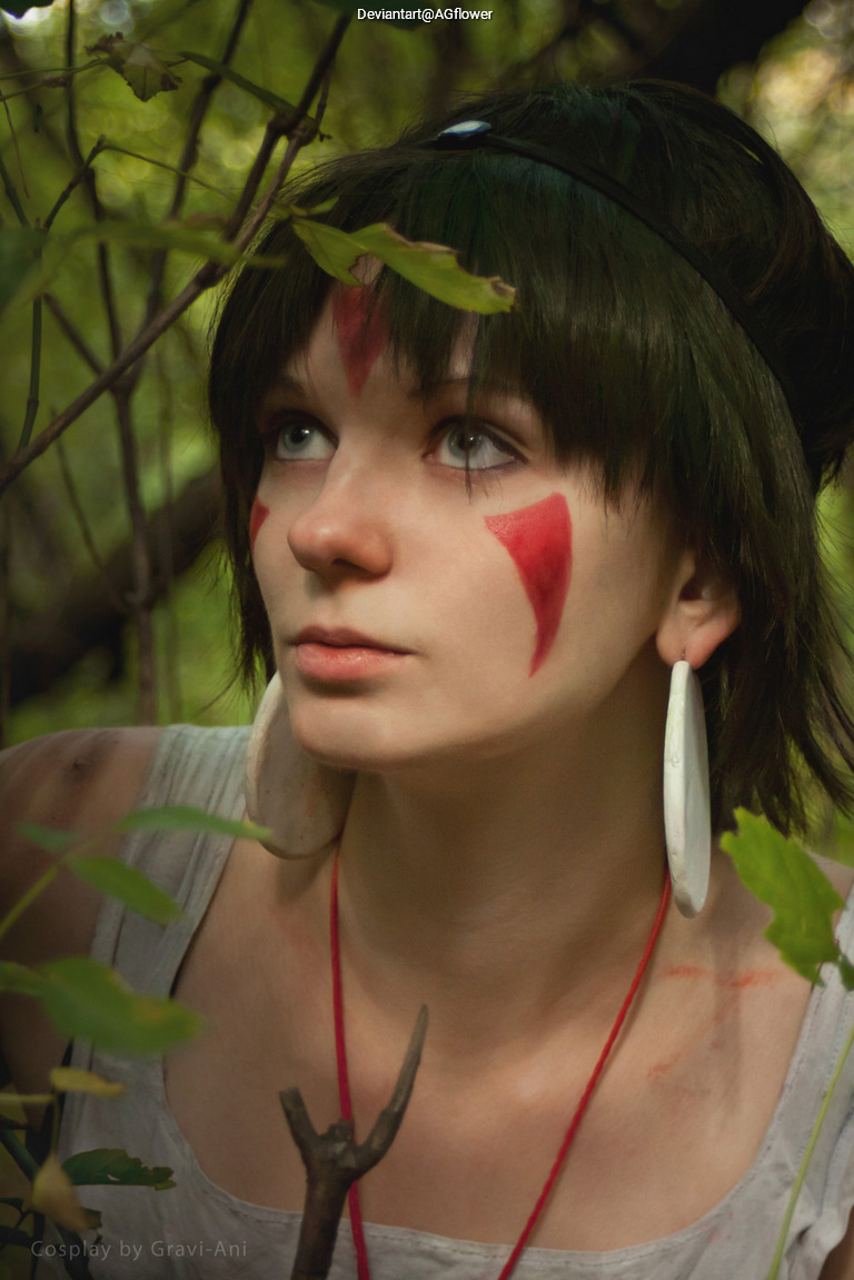 Princess Mononoke - San (Wolf Girl) Cosplay character costume portrait