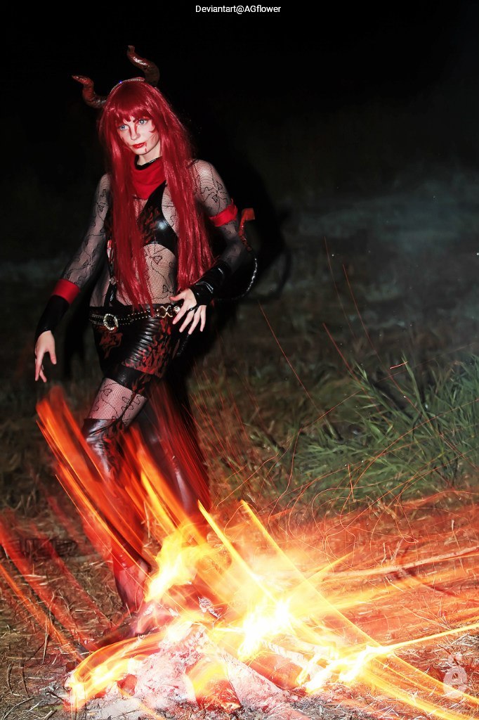Succubus Original Vision Cosplay full body character photo