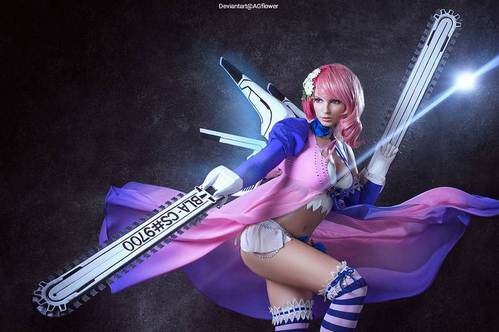 Tekken 6 - Bloodline Rebellion - Alisa Bosconovitch (Alisa) (The Android with a Heart) Cosplay costume showcase portrait