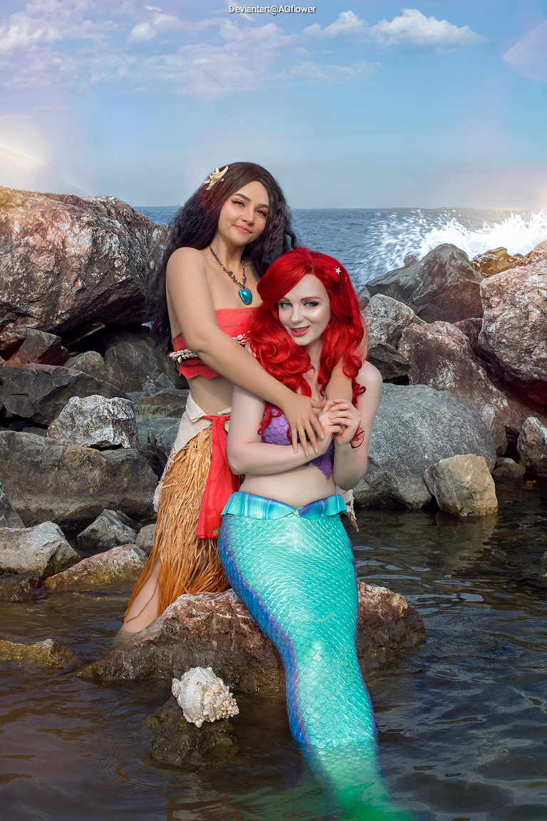 The Little Mermaid - Ariel & Moana Waialiki Cosplay costume showcase portrait