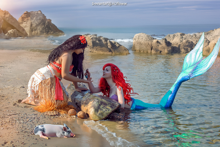The Little Mermaid - Ariel & Moana Waialiki Cosplay full body character photo