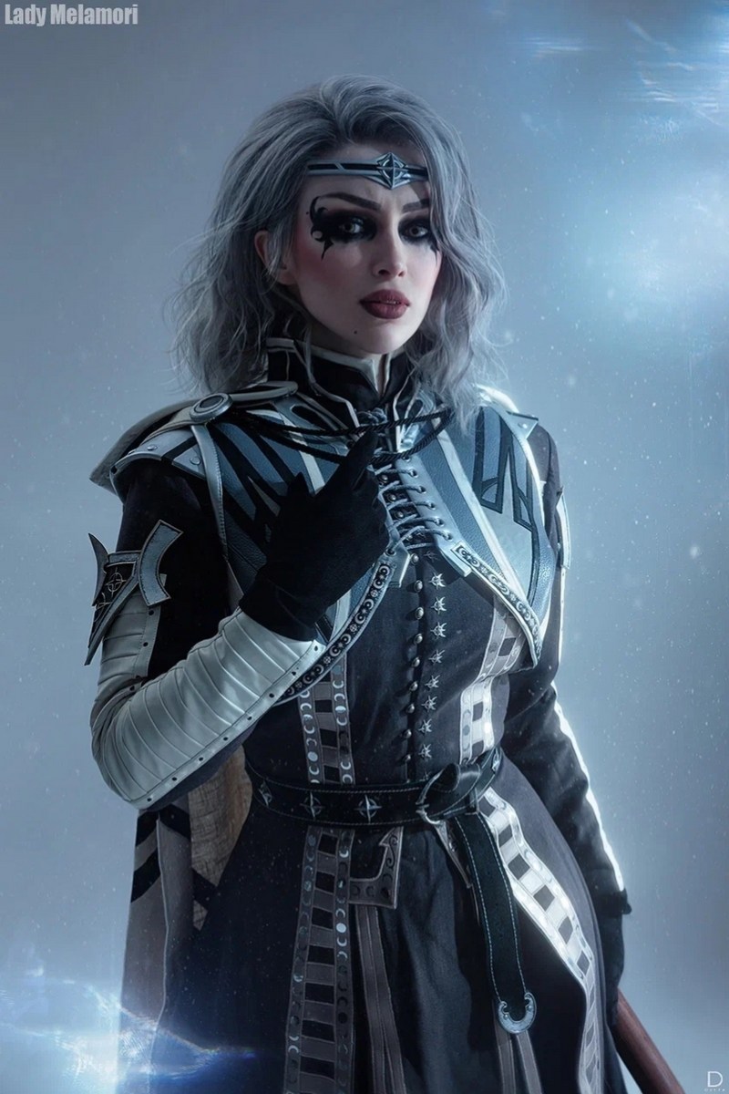 Baldurs Gate 3 - Isobel Thorm Cosplay character costume portrait