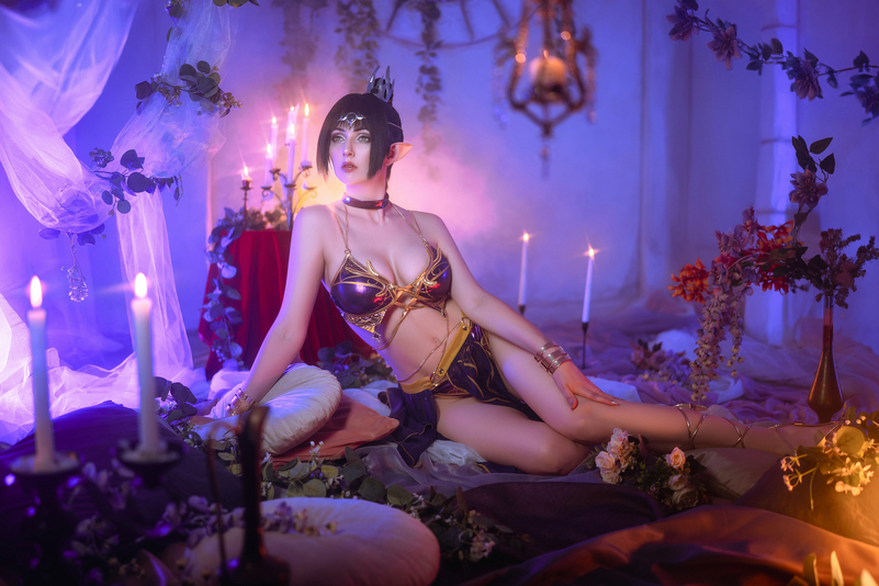 Baldurs Gate 3 - Shadowheart (Jenevelle Hallowleaf) Cosplay full body character photo