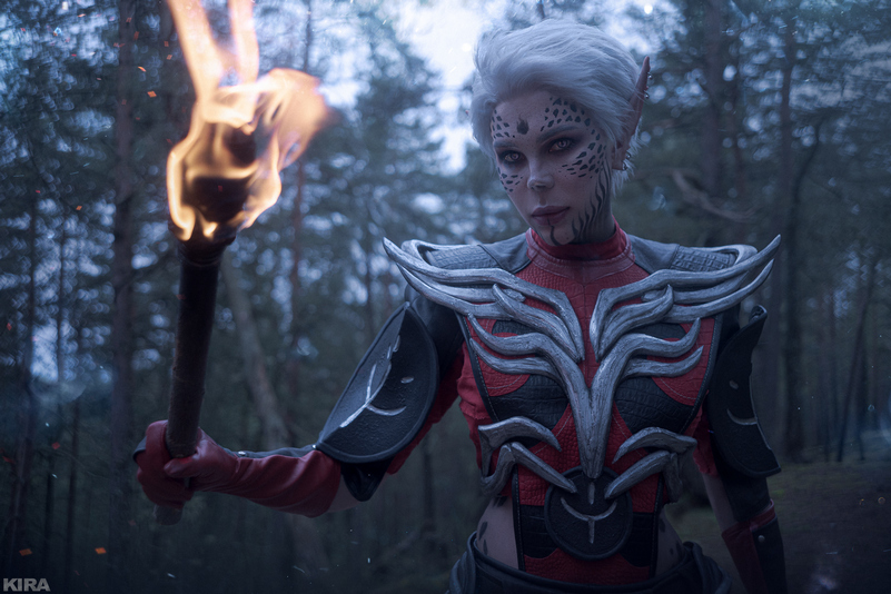 Baldurs Gate 3 - Tav (Githyanki) Cosplay full length photo