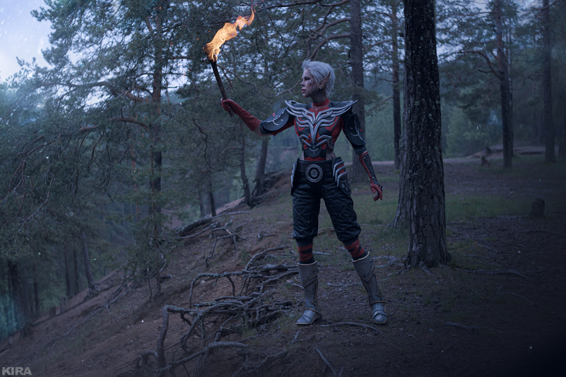 Baldurs Gate 3 - Tav (Githyanki) Cosplay full body character photo