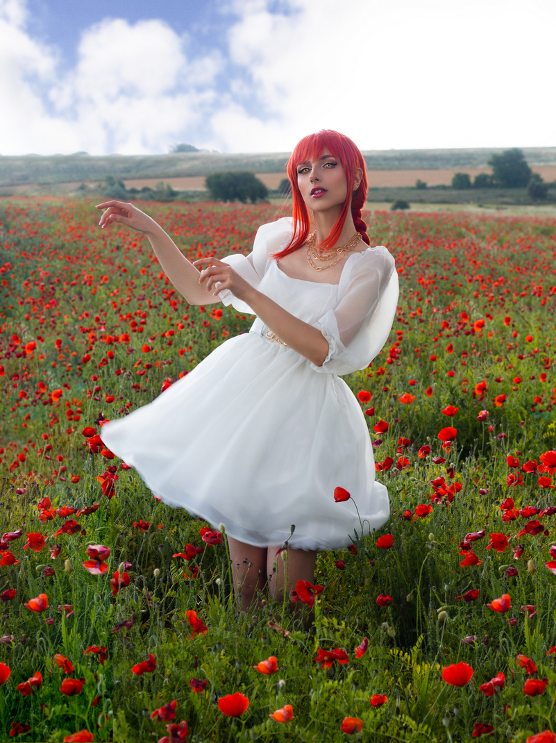 Chainsaw Man - Makima (Control Devil) Cosplay costume showcase portrait
