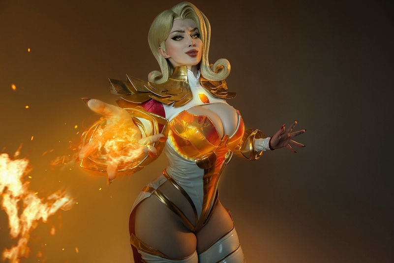 Clair Obscur Expedition 33 Lune Cosplay 3 2