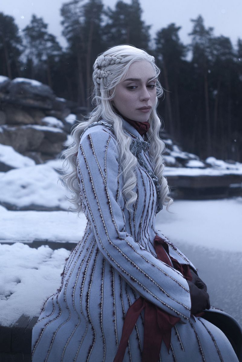 Game of Thrones - Daenerys Targaryen Cosplay character portrait photography