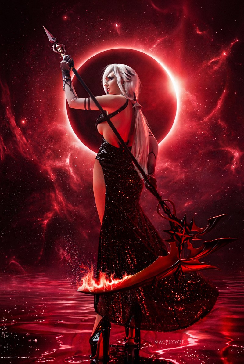 Genshin Impact Arlecchino Cosplay 4