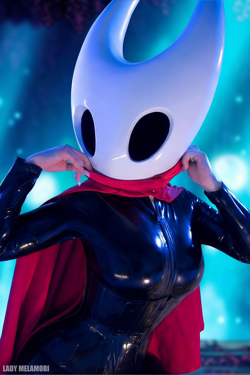 Hollow Knight - Silksong - Hornet Cosplay full body portrait