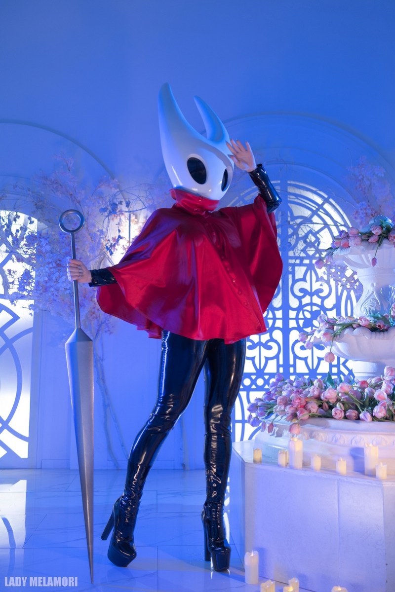 Hollow Knight - Silksong - Hornet Cosplay full body character photo